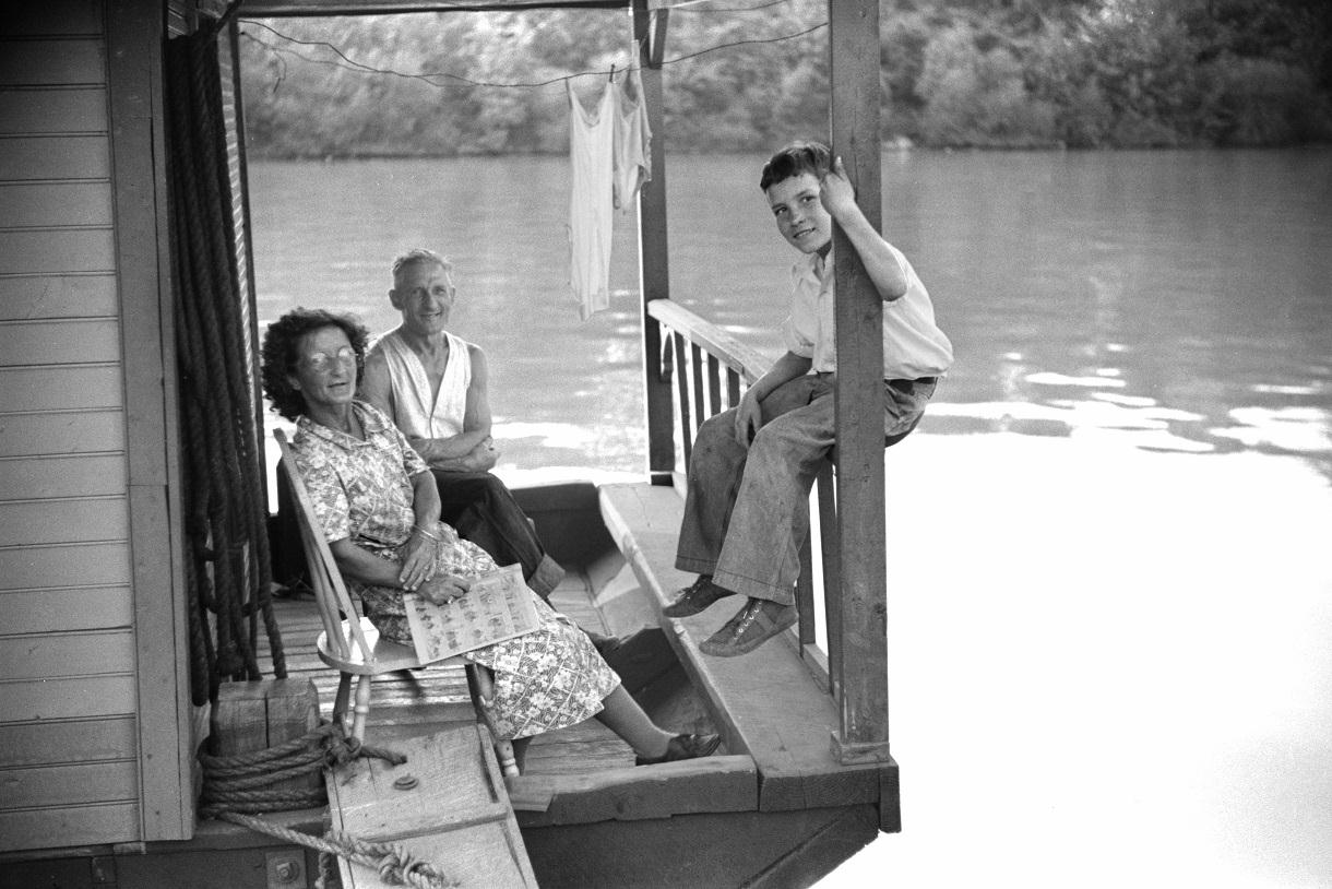 Shantyboat_Wolcott_Sept1938_MaPaSonny_30percent
