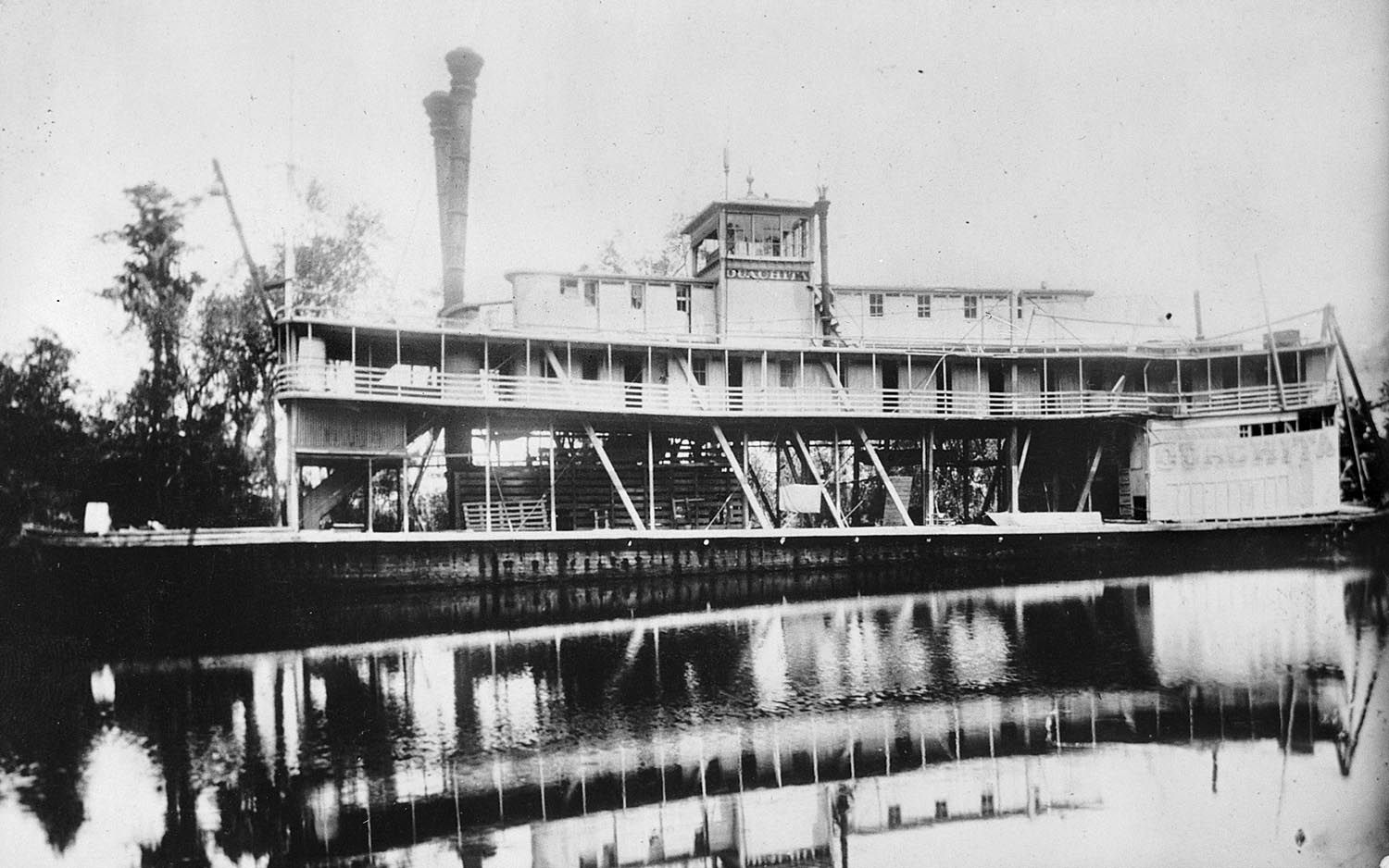 ruckers ghostly steamboat